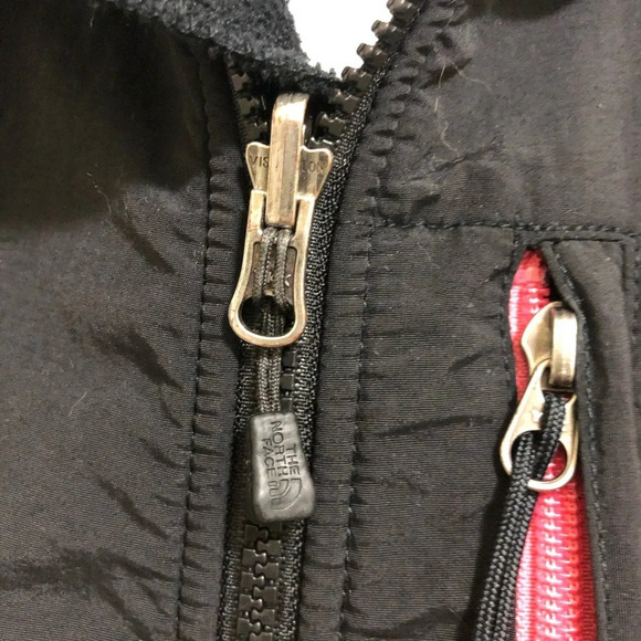 The North Face fleas jacket with pink zipper - Picture 3 of 9